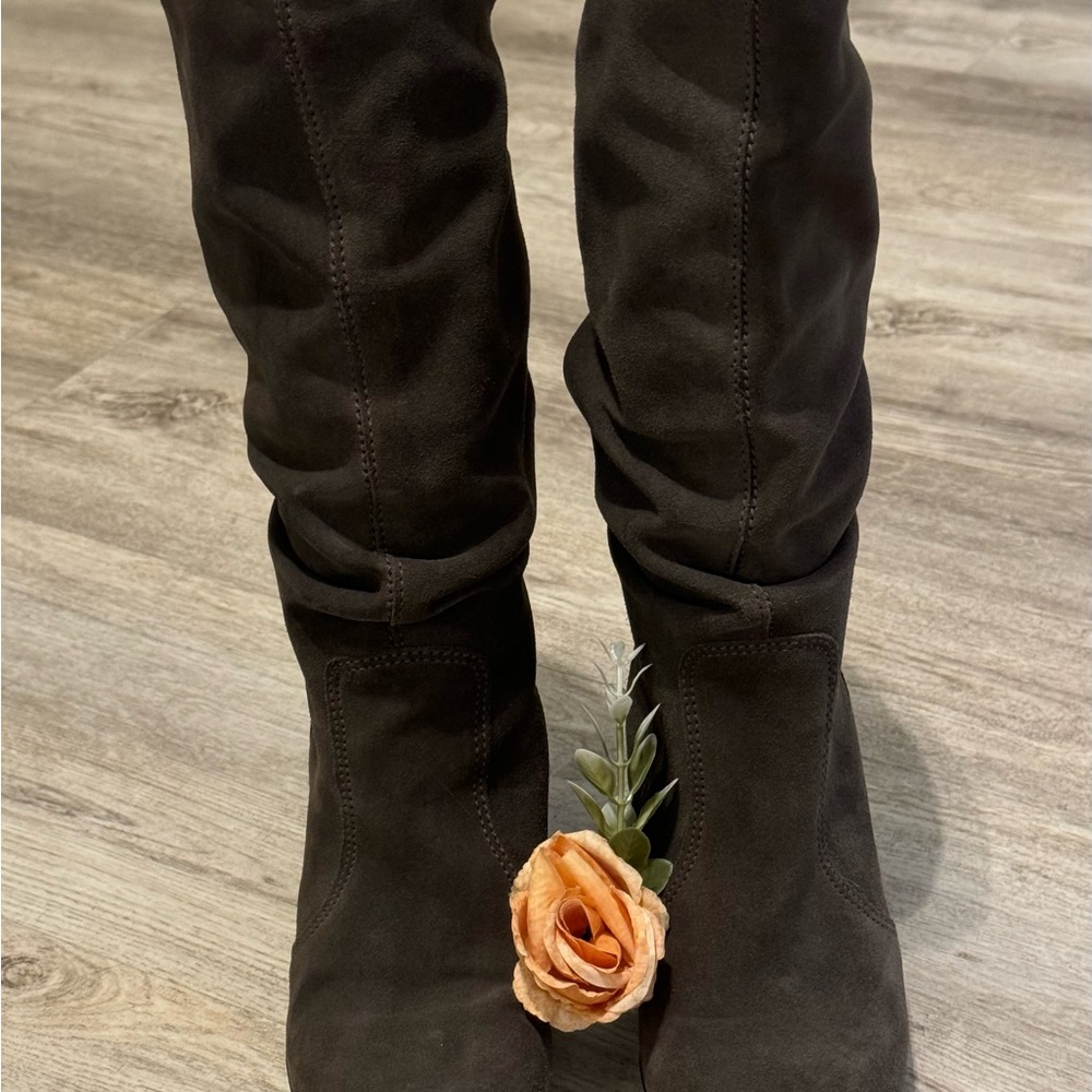 La Canadienne Women's Gray Suede Slouchy High Heel Boots Size 7 WORN ONCE $635 - Picture 2 of 10